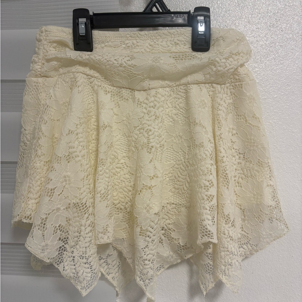 Chic Asymmetrical Cream Lace Skirt